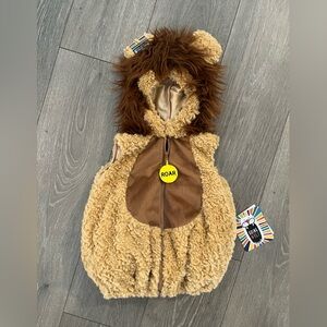 NWT Going Wild Lion Costume with Ears and Tail 12 Months. It Rawrs! 🦁